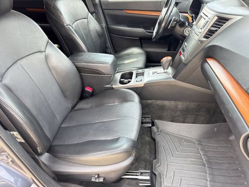 Used 2014 Subaru Outback 3.6R Limited w/ Moonroof Package AWD/4WD image 24