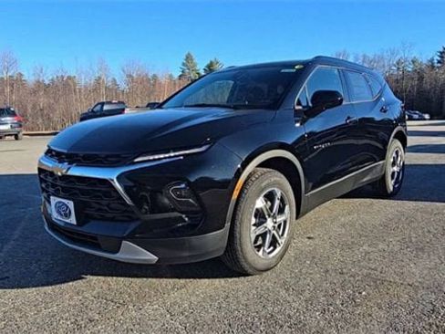 New 2025 Chevrolet Blazer LT w/ Convenience Package image 4