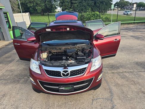 Used 2011 MAZDA CX-9 Grand Touring w/ Moonroof & Bose Audio Pkg image 40