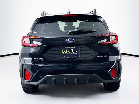 Used 2024 Subaru Crosstrek 2.0i Premium image 7