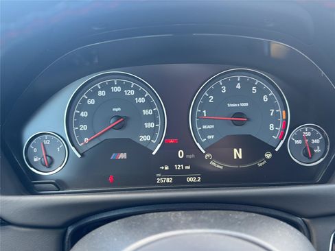 Used 2019 BMW M4 Coupe RWD image 12