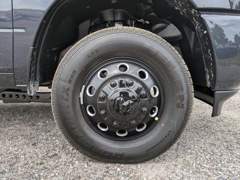 New 2026 RAM 3500 Big Horn AWD/4WD image 10