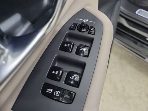 New 2026 Volvo XC90 T8 Plus w/ Protection Package image 23