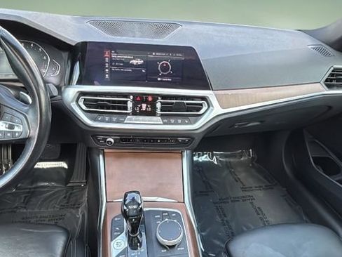 Used 2021 BMW 330i Sedan w/ Convenience Package image 25