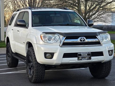 Used 2007 Toyota 4Runner SR5 image 2