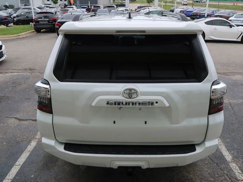 Used 2021 Toyota 4Runner SR5 RWD image 12