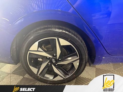 Used 2023 Hyundai Elantra SEL w/ Convenience Package FWD image 19
