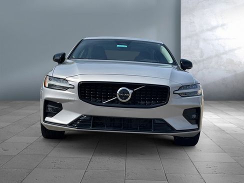 Used 2024 Volvo S60 B5 Plus AWD/4WD image 2