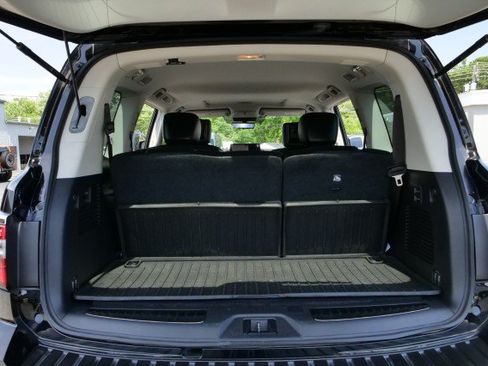 Used 2023 Nissan Armada Platinum w/ Captain's Chairs Package RWD image 37