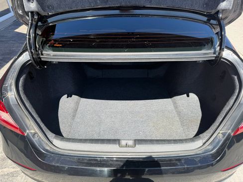 Used 2018 Honda Accord Sport image 12