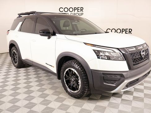 Used 2023 Nissan Pathfinder Rock Creek image 1