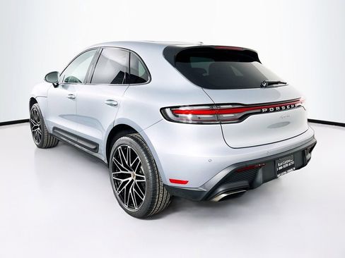 New 2026 Porsche Macan image 3