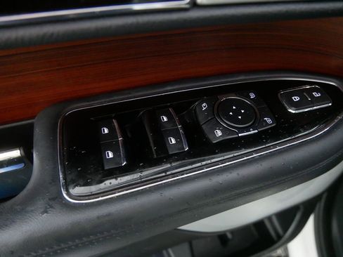 Used 2024 Lincoln Navigator Reserve w/ Equipment Group 201A AWD/4WD image 17