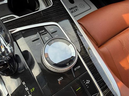 Used 2019 BMW X7 xDrive50i w/ M Sport Package image 69