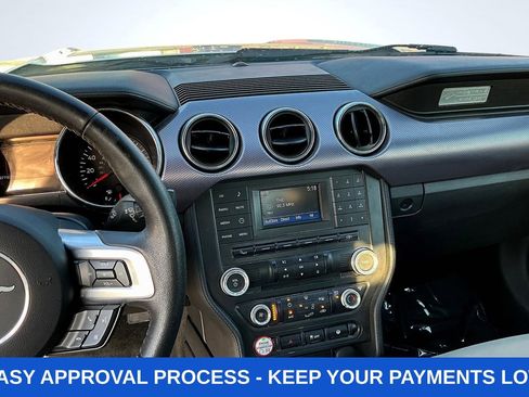 Used 2017 Ford Mustang GT RWD image 12
