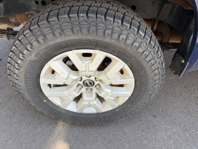 Used 2023 Nissan Frontier SV AWD/4WD image 29