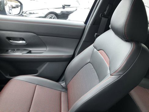 New 2026 Nissan Kicks SR w/ Cold Weather Package image 30