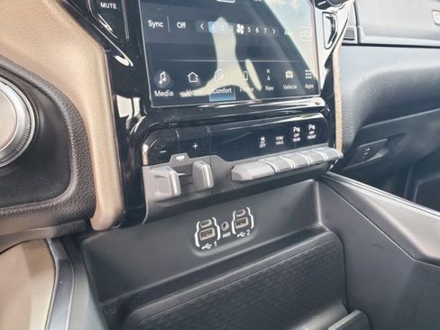 Used 2023 RAM 2500 Laramie image 24