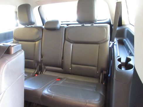 Used 2025 Ford Expedition Max Active RWD image 23