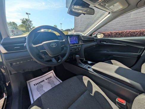 Used 2025 Toyota Camry LE FWD image 15