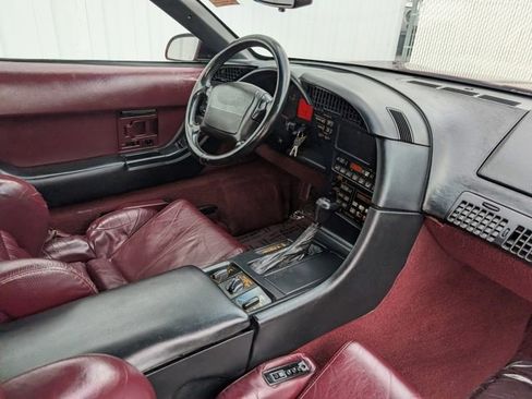 Used 1993 Chevrolet Corvette Base image 20