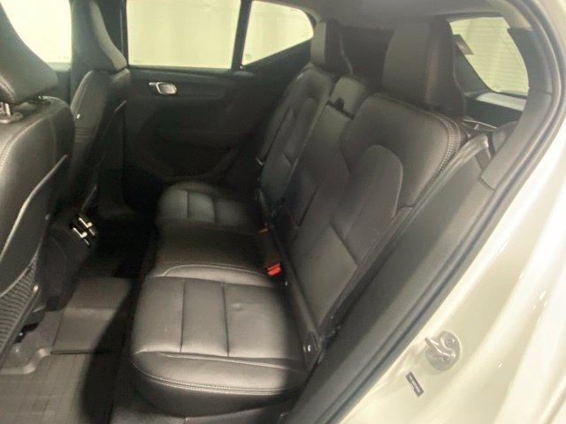 Used 2023 Volvo XC40 B5 Plus w/ Climate Package AWD/4WD image 14