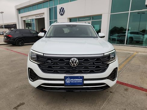 New 2026 Volkswagen Atlas SEL Premium R-Line image 2