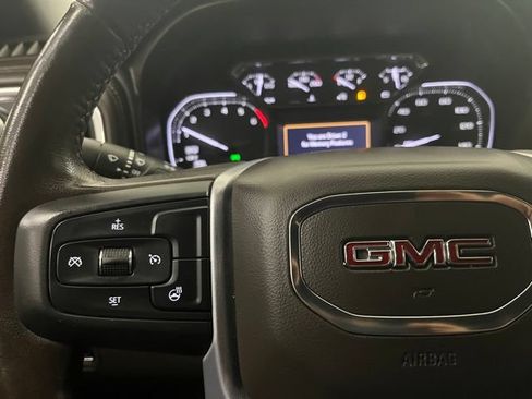 Used 2020 GMC Sierra 1500 SLT w/ X31 Off-Road Package AWD/4WD image 29