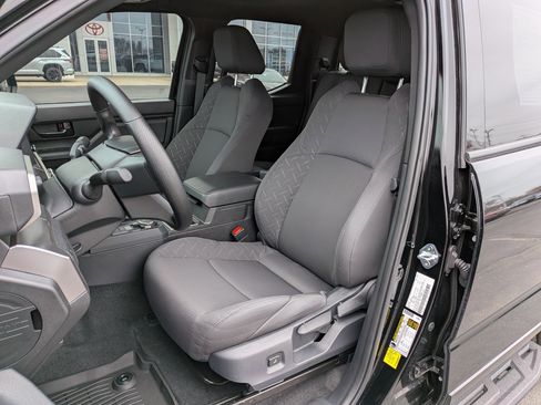 Used 2025 Toyota Tacoma SR5 image 16