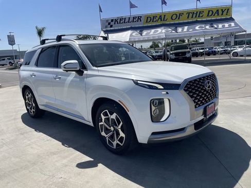 Used 2022 Hyundai Palisade Calligraphy w/ Cargo Package FWD image 2