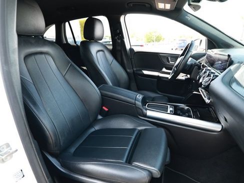 Used 2025 Mercedes-Benz GLA 250 image 27