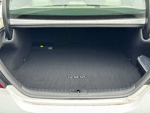 Used 2025 Genesis G70 2.5T RWD image 18