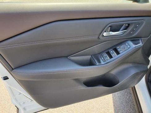 Certified 2023 Nissan Rogue SL w/ SL Premium Package FWD image 17