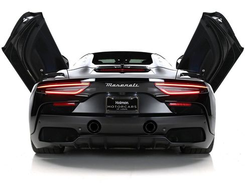 Used 2023 Maserati MC20 Spyder RWD image 6