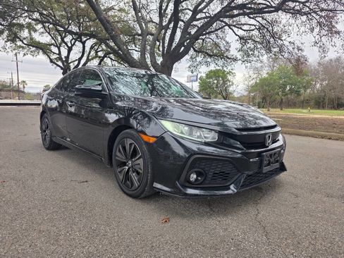Used 2019 Honda Civic EX image 2