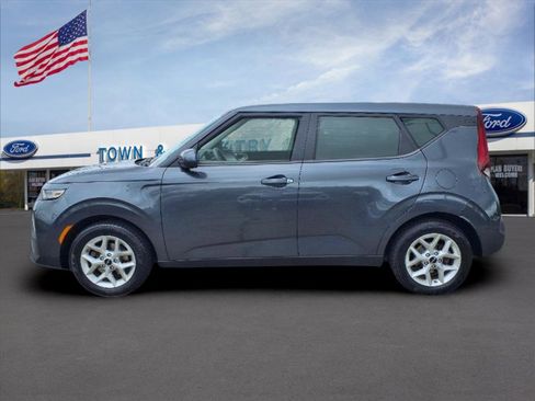 Used 2022 Kia Soul LX w/ Technology Package image 6