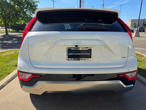 Certified 2023 Kia Niro EX Touring FWD image 6