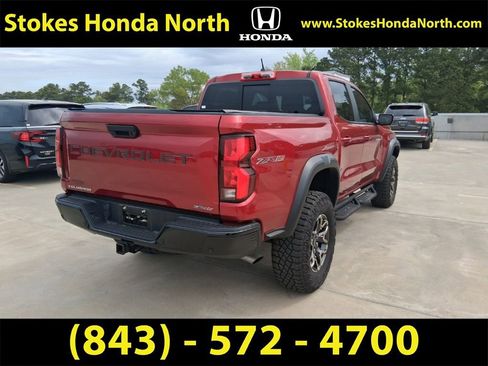 Used 2024 Chevrolet Colorado ZR2 w/ ZR2 Convenience Package III image 3