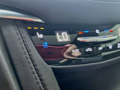 Used 2024 Cadillac XT5 Premium Luxury FWD image 21