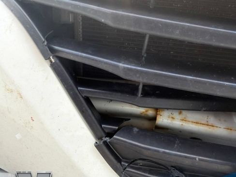 Used 2017 Honda HR-V EX image 11