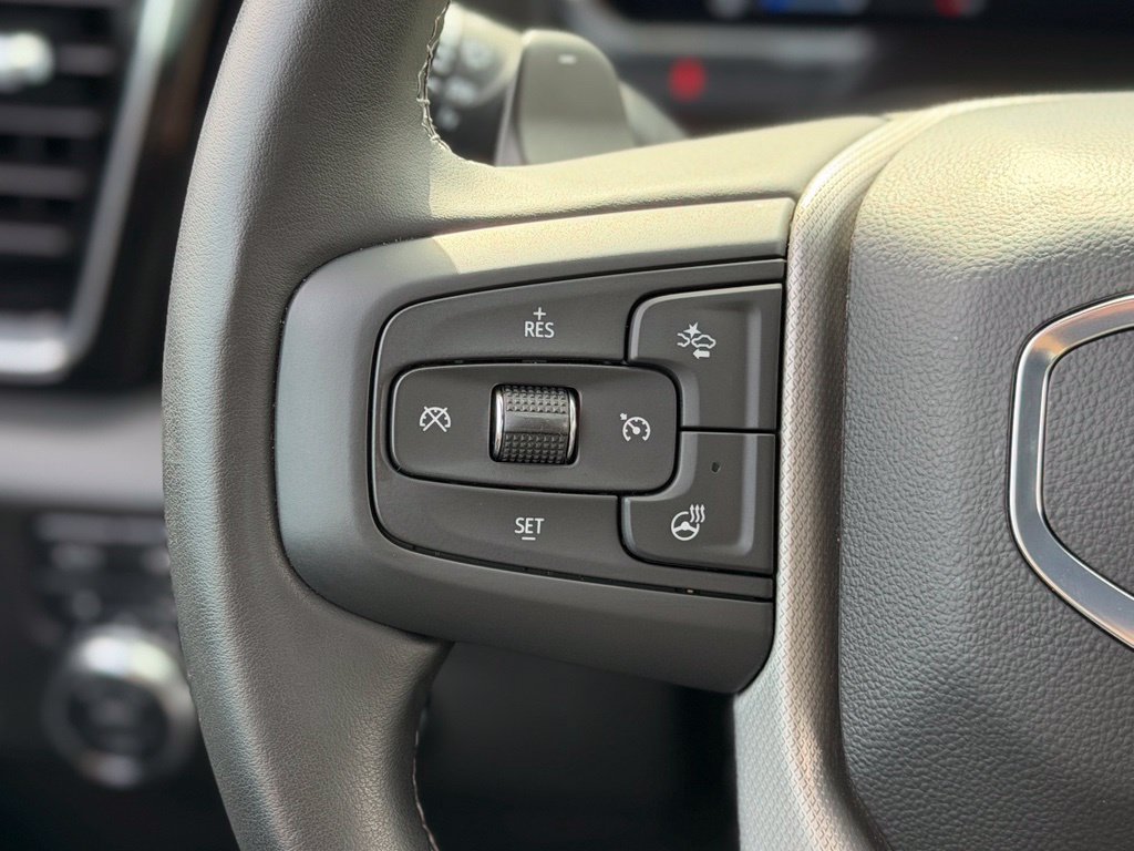 Used 2025 GMC Sierra 1500 Denali w/ Technology Package AWD/4WD image 15