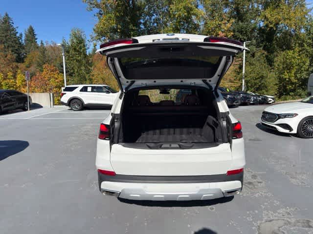 Used 2024 BMW X5 xDrive50e AWD/4WD image 9