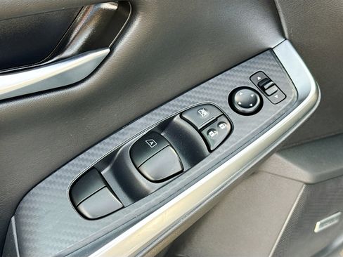 Used 2024 Nissan Sentra SR w/ SR Premium Package FWD image 7