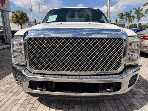 Used 2011 Ford F250 XLT w/ XLT Interior Pkg image 3