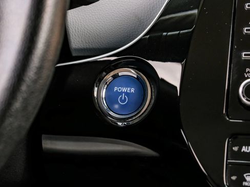 Used 2020 Toyota Prius LE image 23