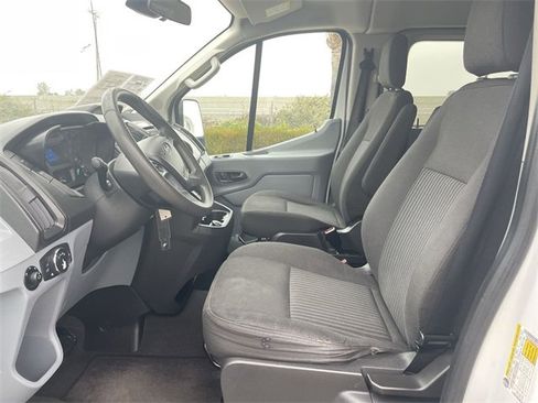 Used 2018 Ford Transit 350 XLT image 17