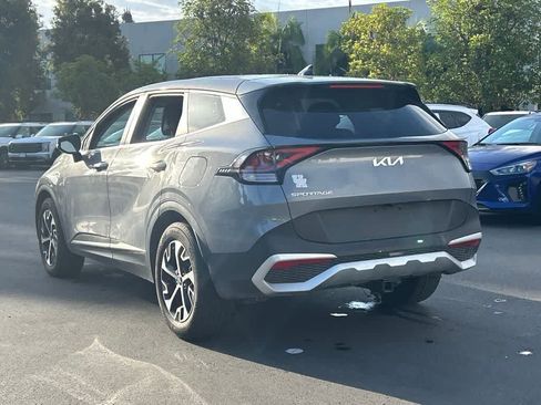 Used 2024 Kia Sportage EX FWD image 2