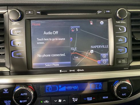 Used 2019 Toyota Highlander SE AWD/4WD image 21