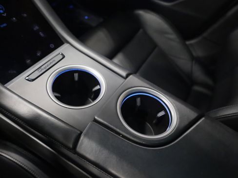 Used 2020 Porsche Taycan Turbo S image 31