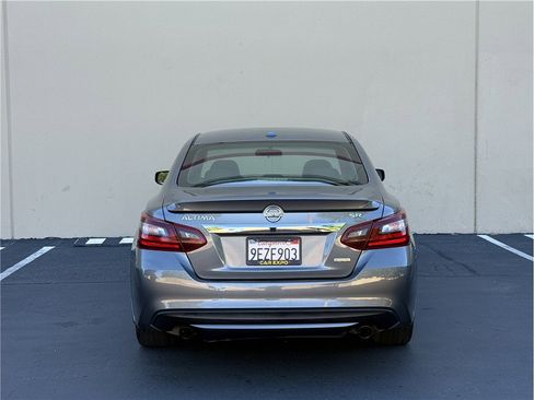 Used 2018 Nissan Altima 2.5 SR w/ SR Special Edition FWD image 5